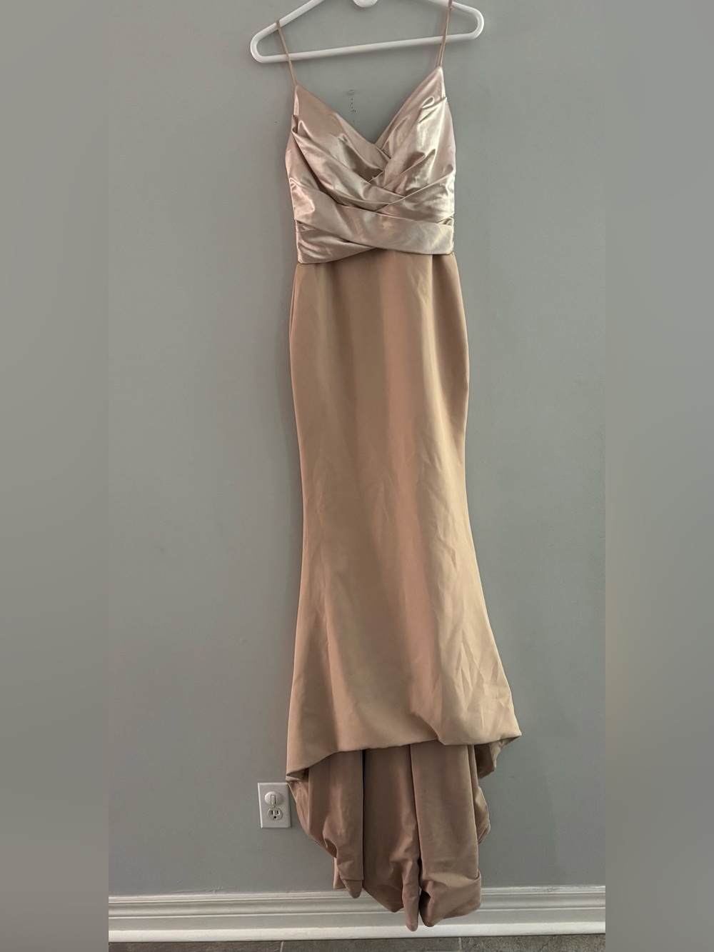 Portia & Scarlett Crossover Champagne Satin Wrapped Bodice Mermaid Gown Size 6